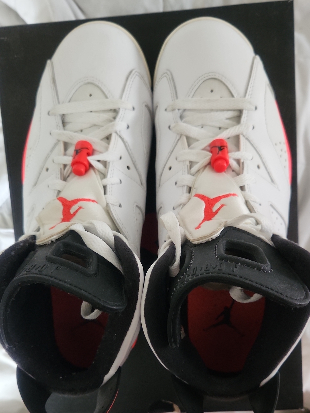 Jordan Spizike Men's Retro 6 White and Orange Basketball Sneakers